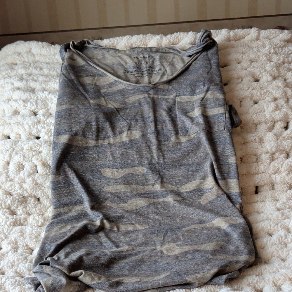 Torrid Camouflage Short Sleeve Tee